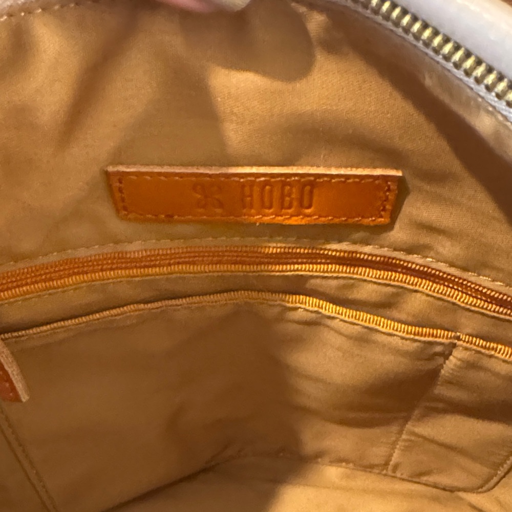 NWT HOBO Pink and Cream Women's Bag (CLSH) - Picture 12 of 16